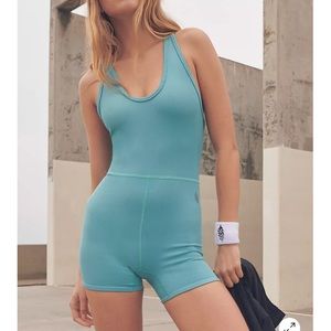 💚FREE PEOPLE FREE STYLE SHORTSIE💚